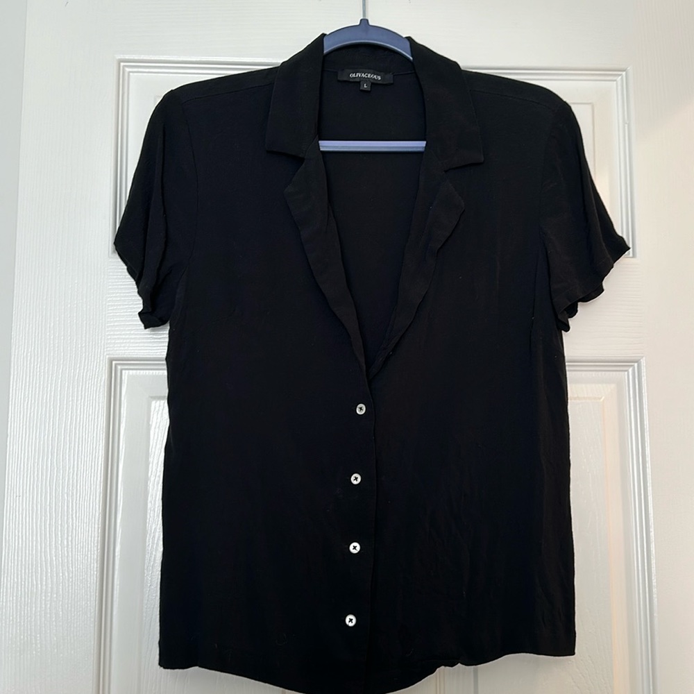 OLIVIACEOUS Large button-down, short sleeve shirt, black